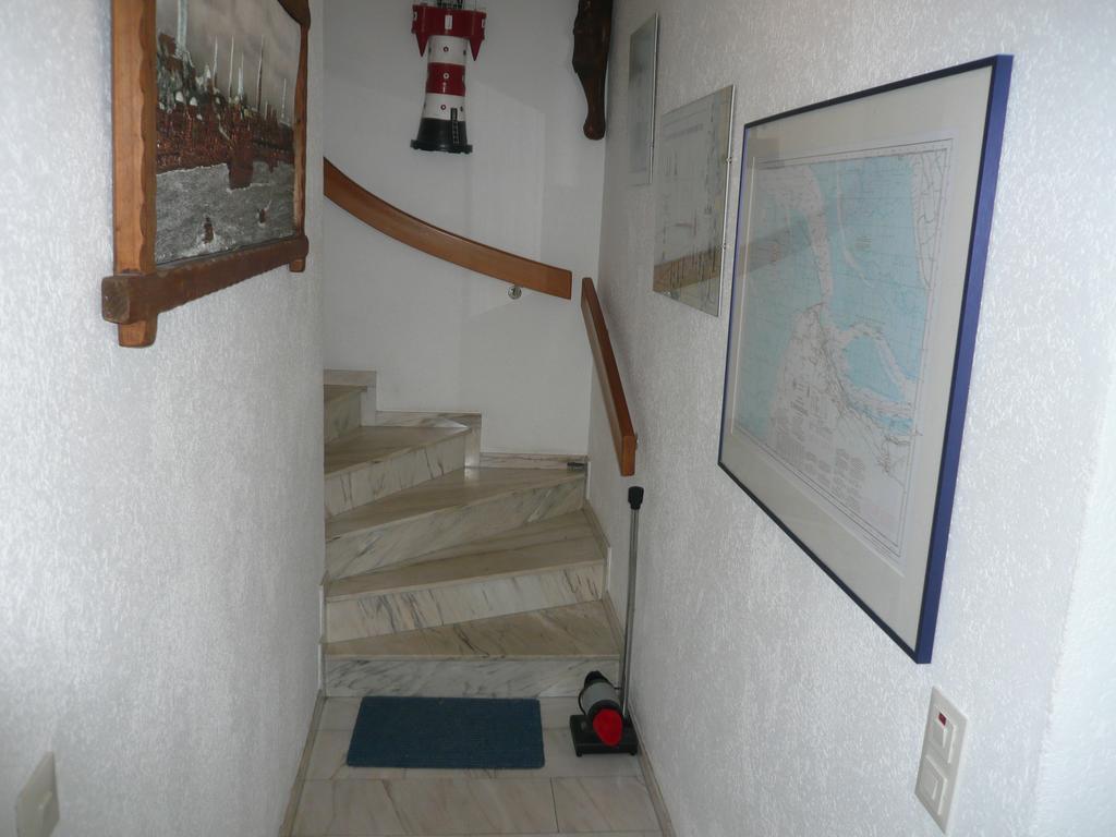 Apartamento "Haus Am Deich" Cuxhaven Exterior foto